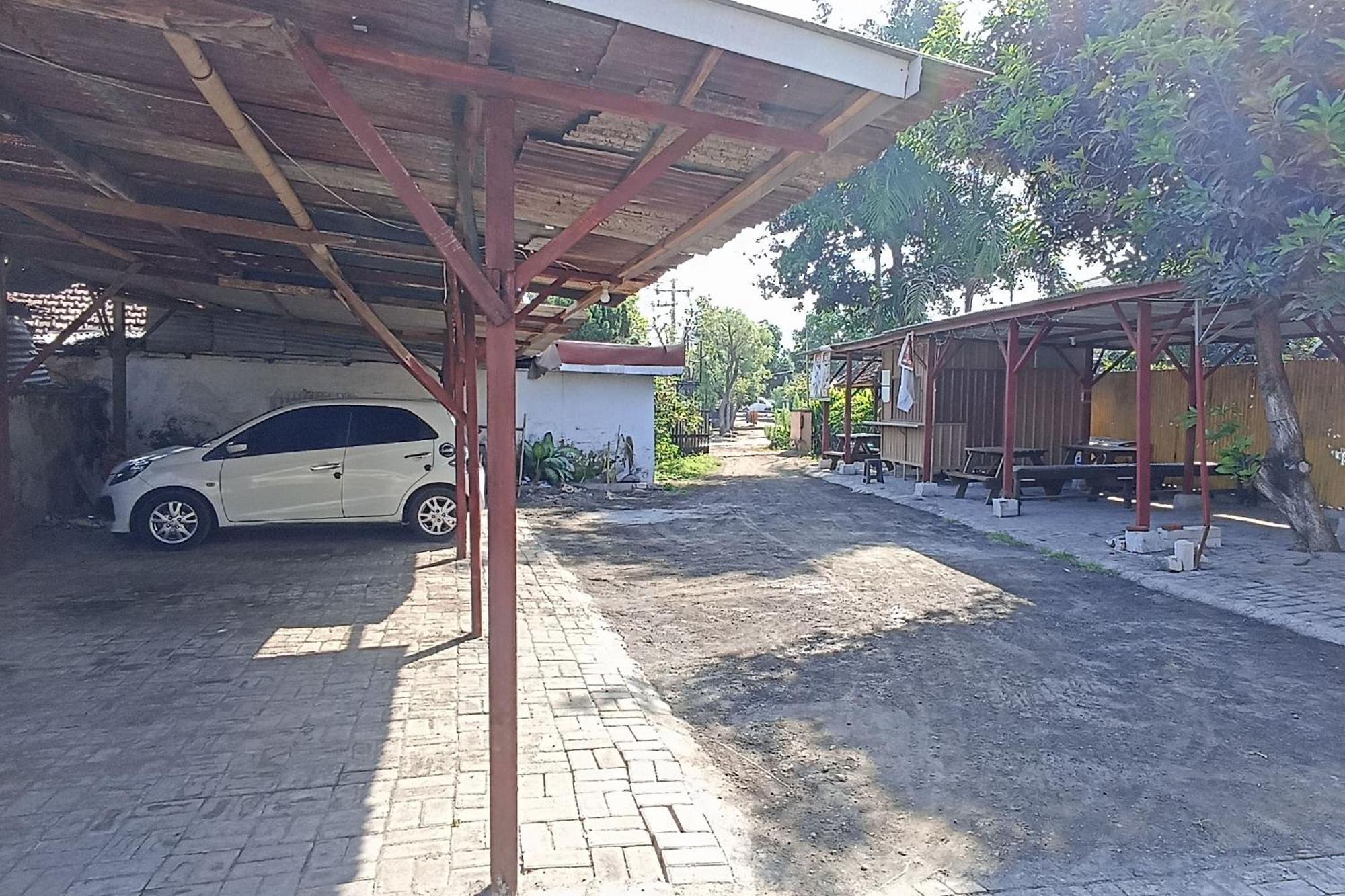 Tutus Homestay Syariah Redpartner Pasuruan Exterior foto